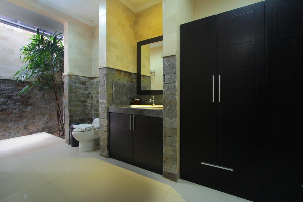 Hotel Lotus Tirta Seminyak Exteriér fotografie