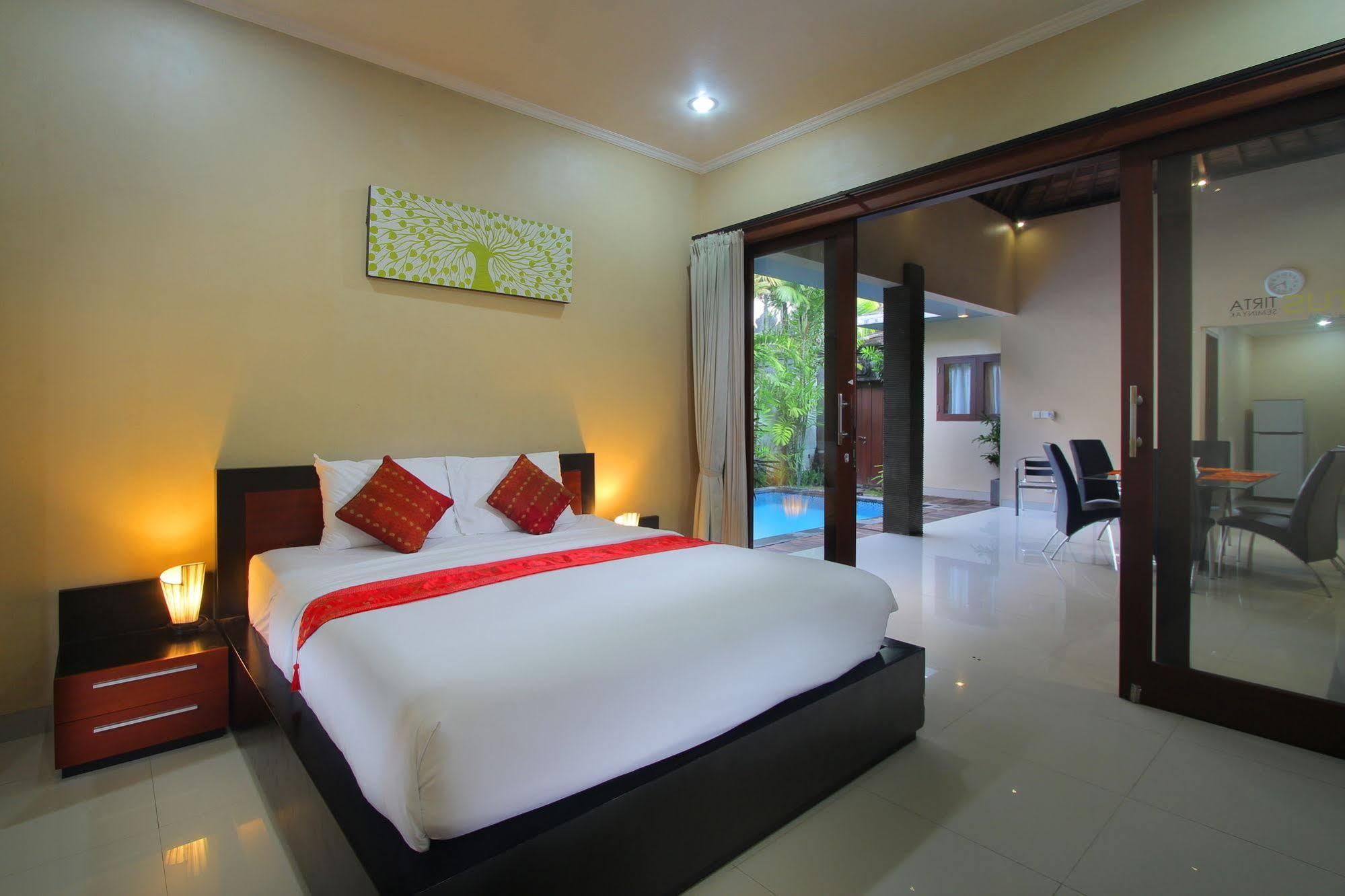 Hotel Lotus Tirta Seminyak Exteriér fotografie