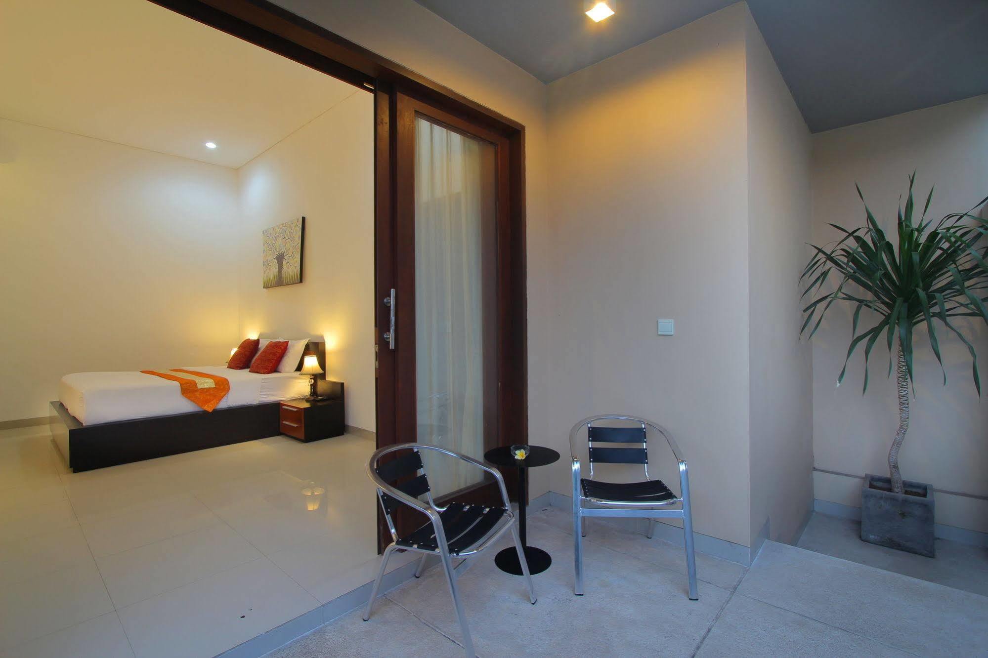 Hotel Lotus Tirta Seminyak Exteriér fotografie