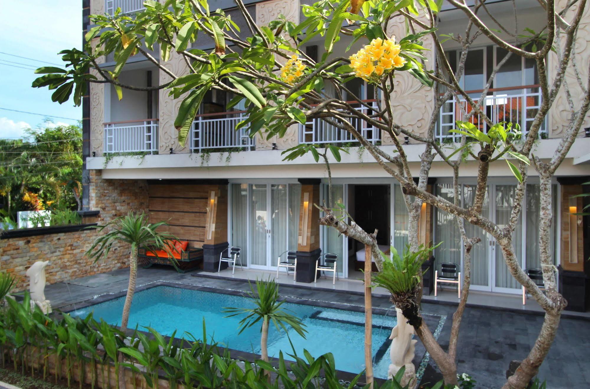 Hotel Lotus Tirta Seminyak Exteriér fotografie