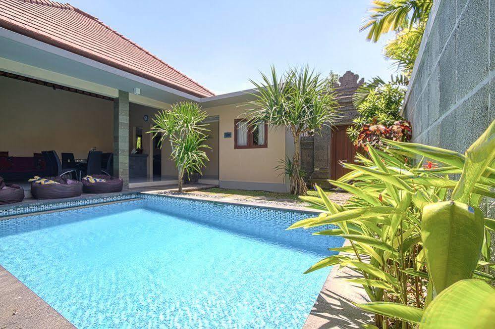 Hotel Lotus Tirta Seminyak Exteriér fotografie